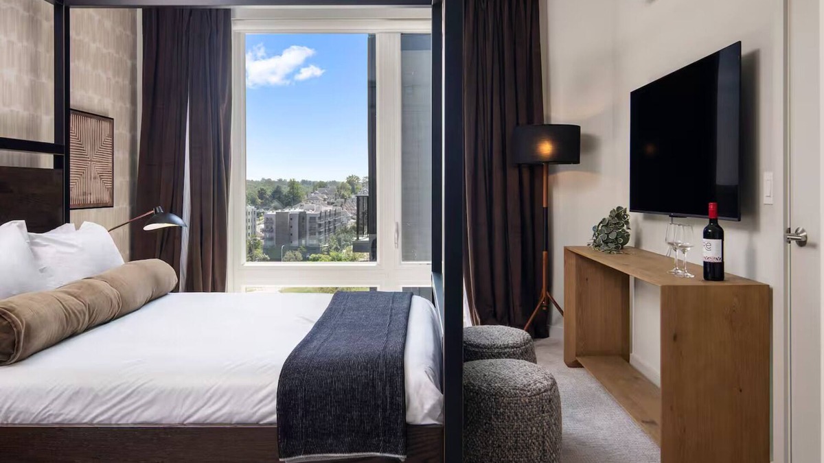 White Plains Apartment | Designer 1BR | Gym, Parking