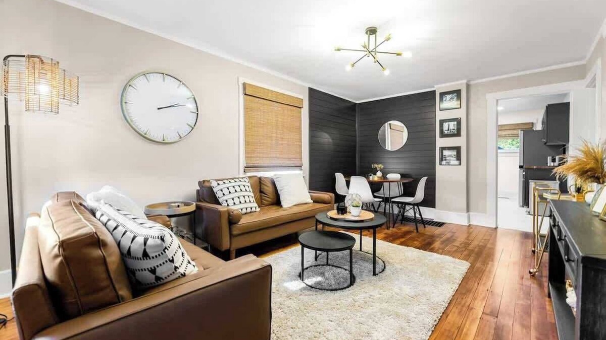 Downtown Vancouver House | Designer Bungalow | Walk to Water & Downtown