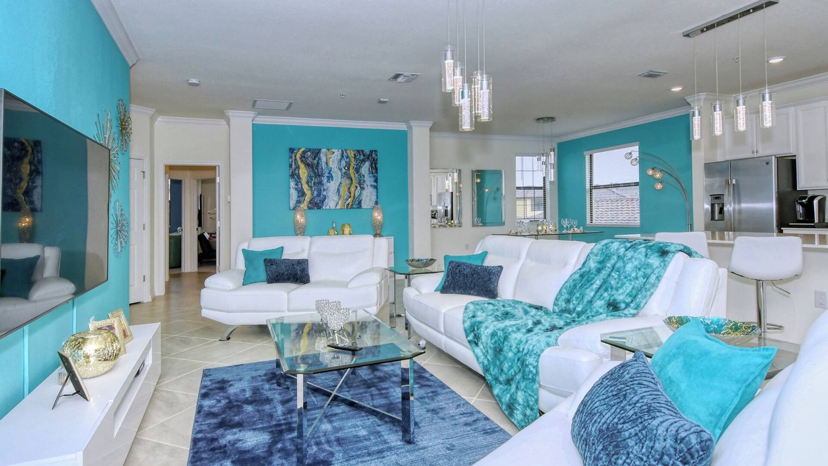 Gran Paradiso Condo | Designer Condo with all amenities in the elegant community Gran Paradiso Venice