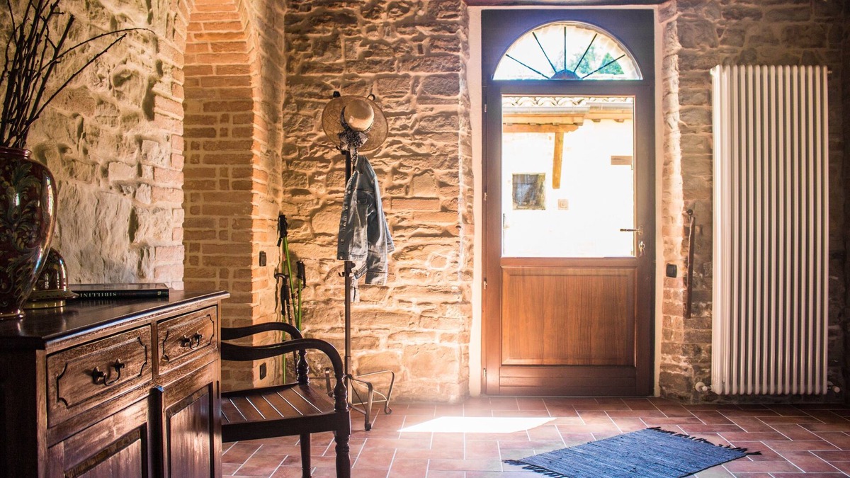 Amandola House | Designer Country Villa "Casa Lera" with Pool and Vineyard