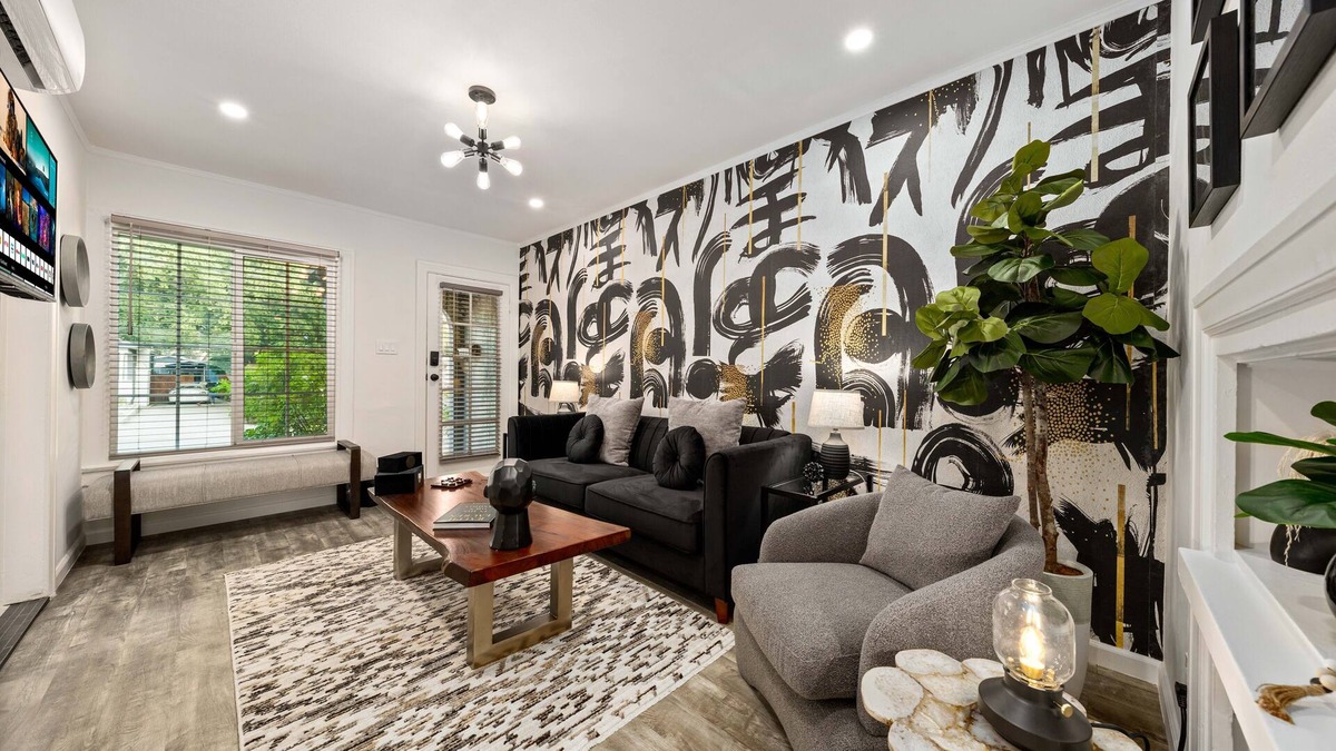 Monrovia House | Designer Digs