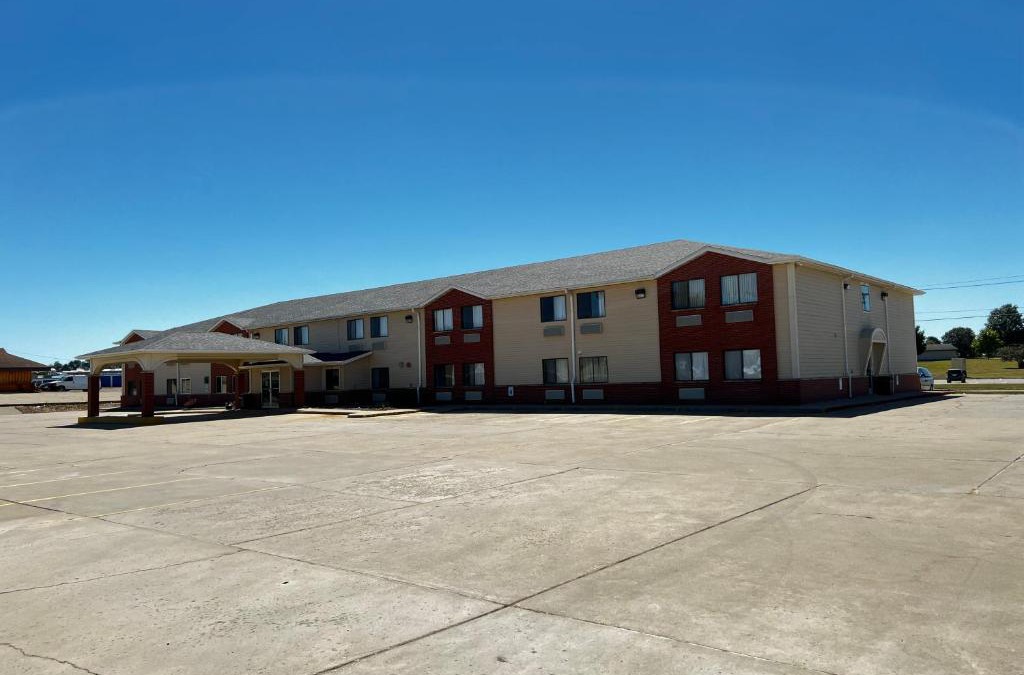 Toledo Hotel | Designer Inn and Suites