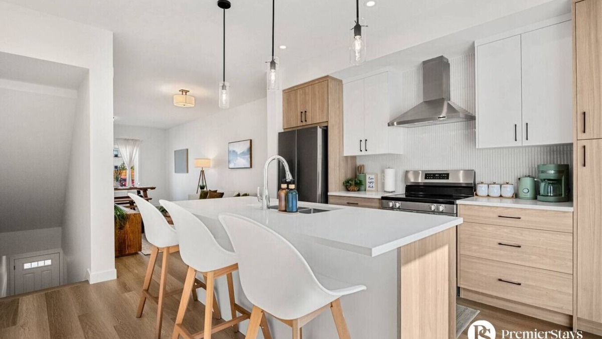 Springbank Hill House | Designer-Inspired Home » King Bed » Garage » AC