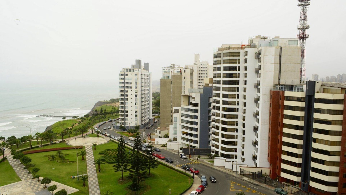 Santa Cruz Apartment | Designer Miraflores Apt with Ocean & Park Views