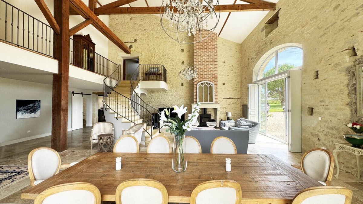 Cours-de-Monsegur House | Designer Villa · Heated Pool & Country Views