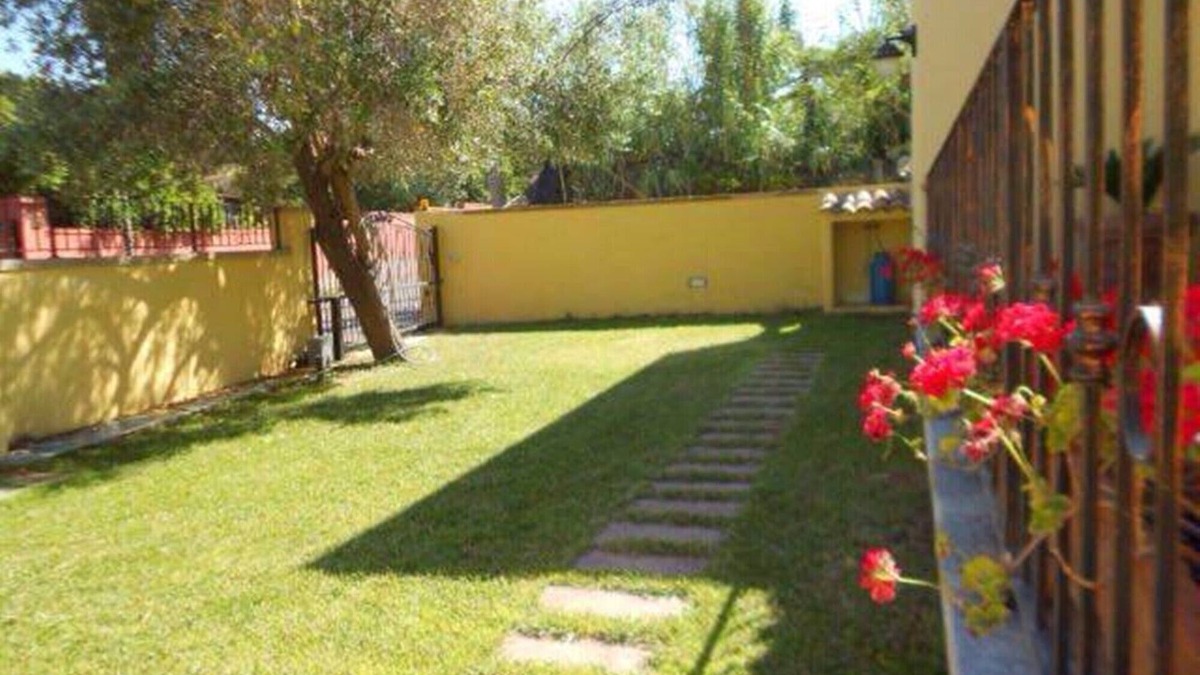 Porto Ottiolu Villa | "DESSANAI"n350 mt beach. ROMANTIC house