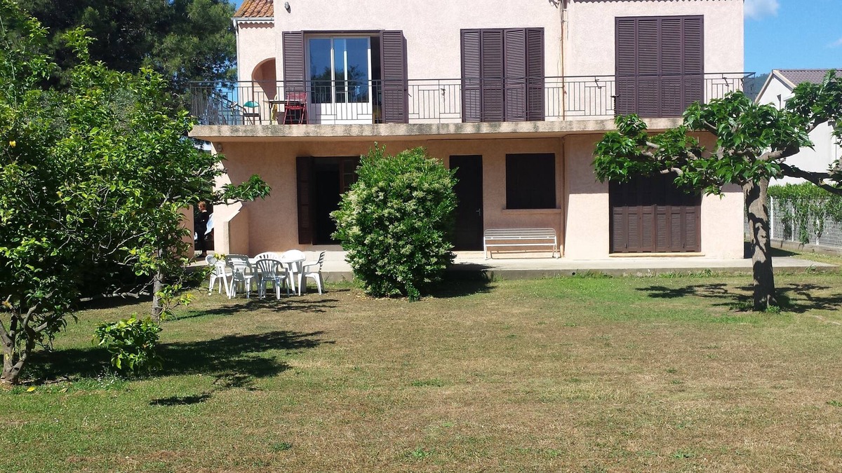 Prunete Apartment | Dessous de Villa 150 metres from the beach