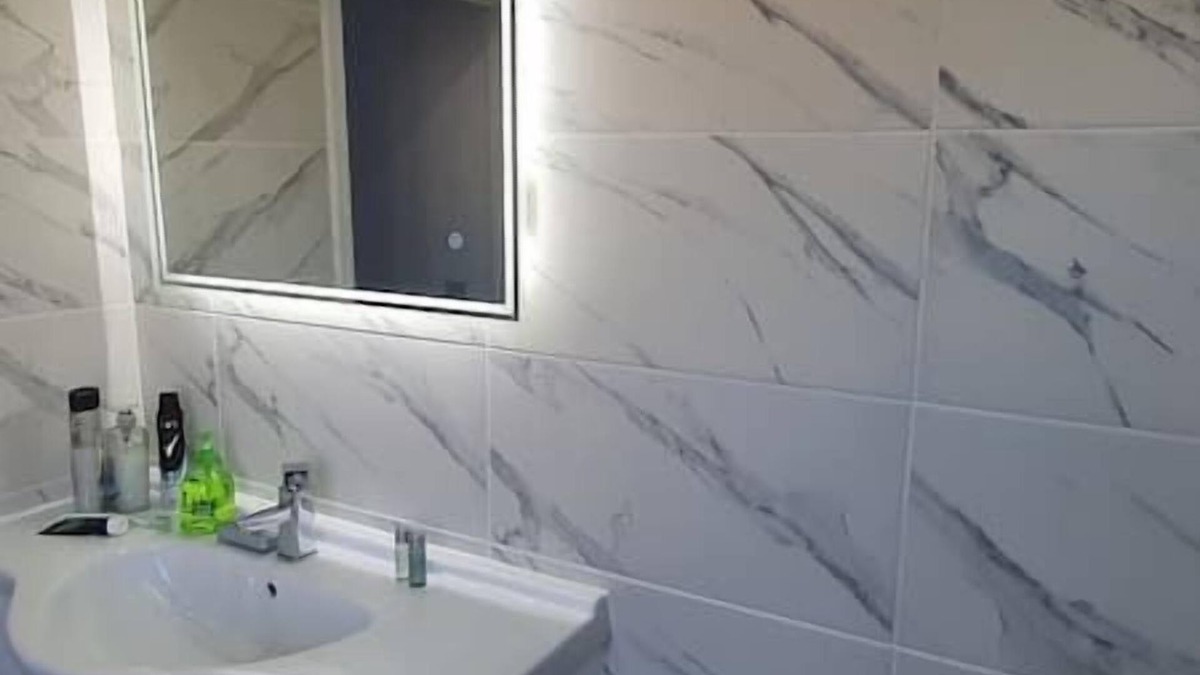Wymington House | Detached 3BR, Ensuite & Bath, Wi-Fi, Smart TV, Self Catering, Work, Tourist