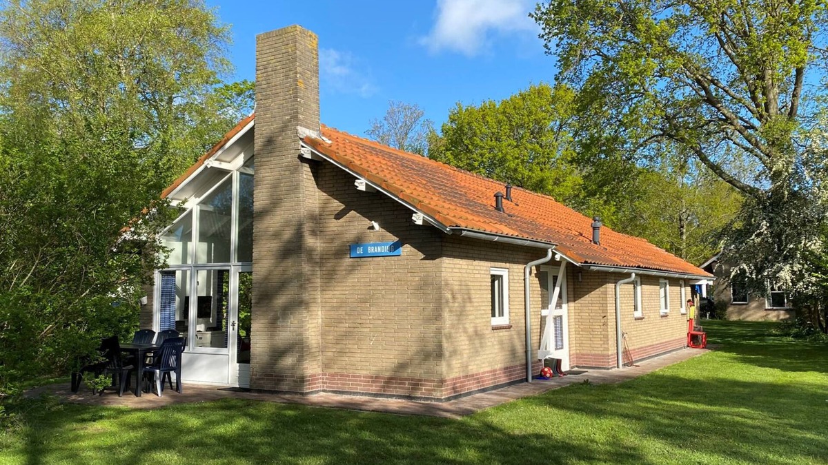 Breezand House | Detached 6 persons vacation home by the sea 2 minutes walk from the beach in Zeeland