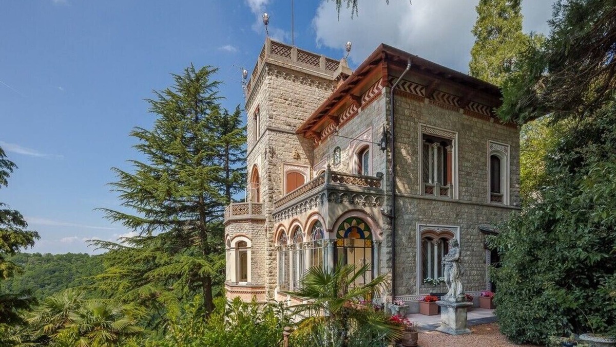 Aggregazione Rionale 4 House | Detached apartment in period villa in century-old park at Sacromonte