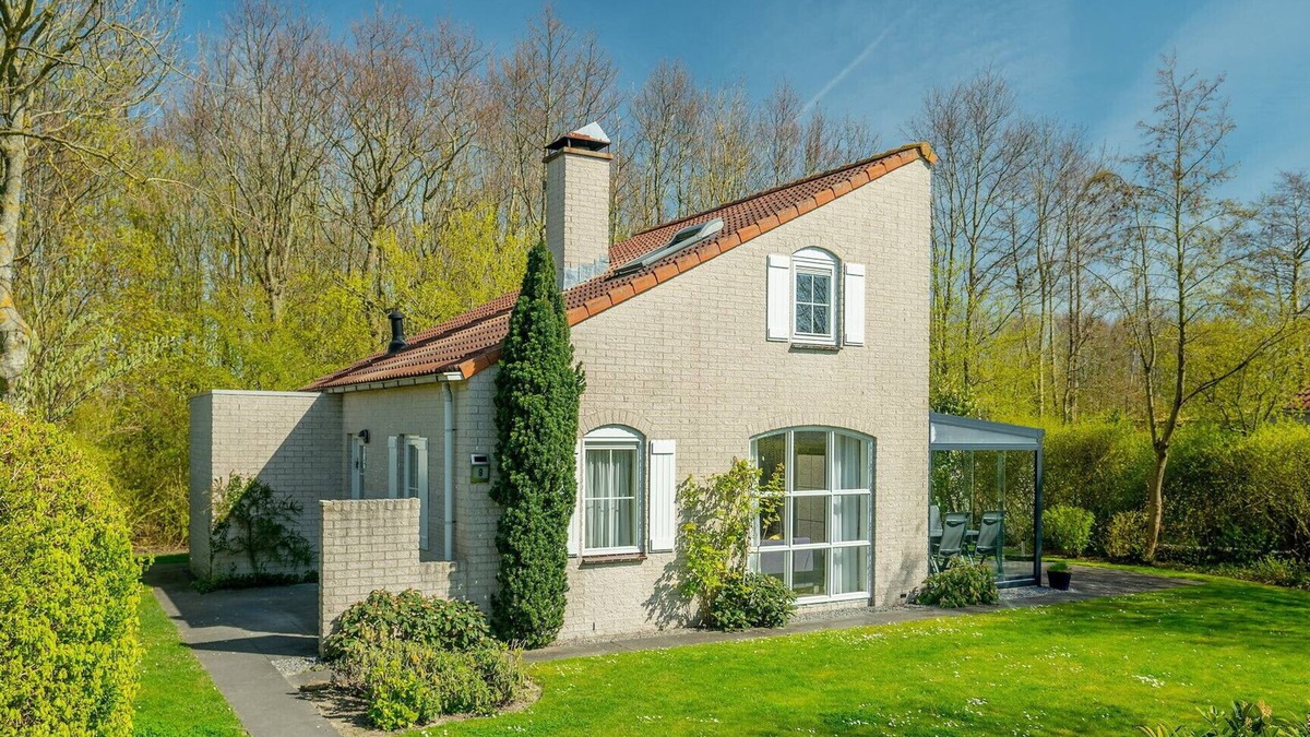 Brouwershaven Cottage | Detached bungalow for 6 persons