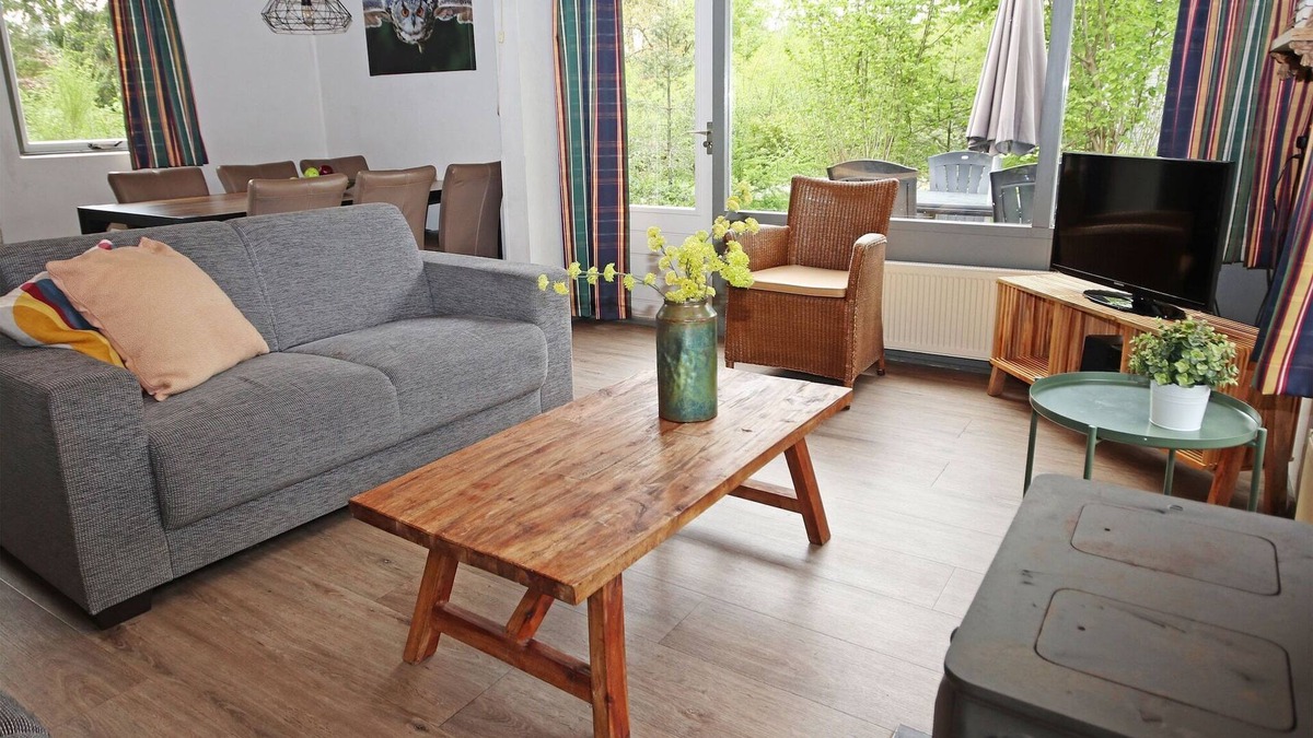 Appelscha House | Detached bungalow with fireplace, in Appelscha