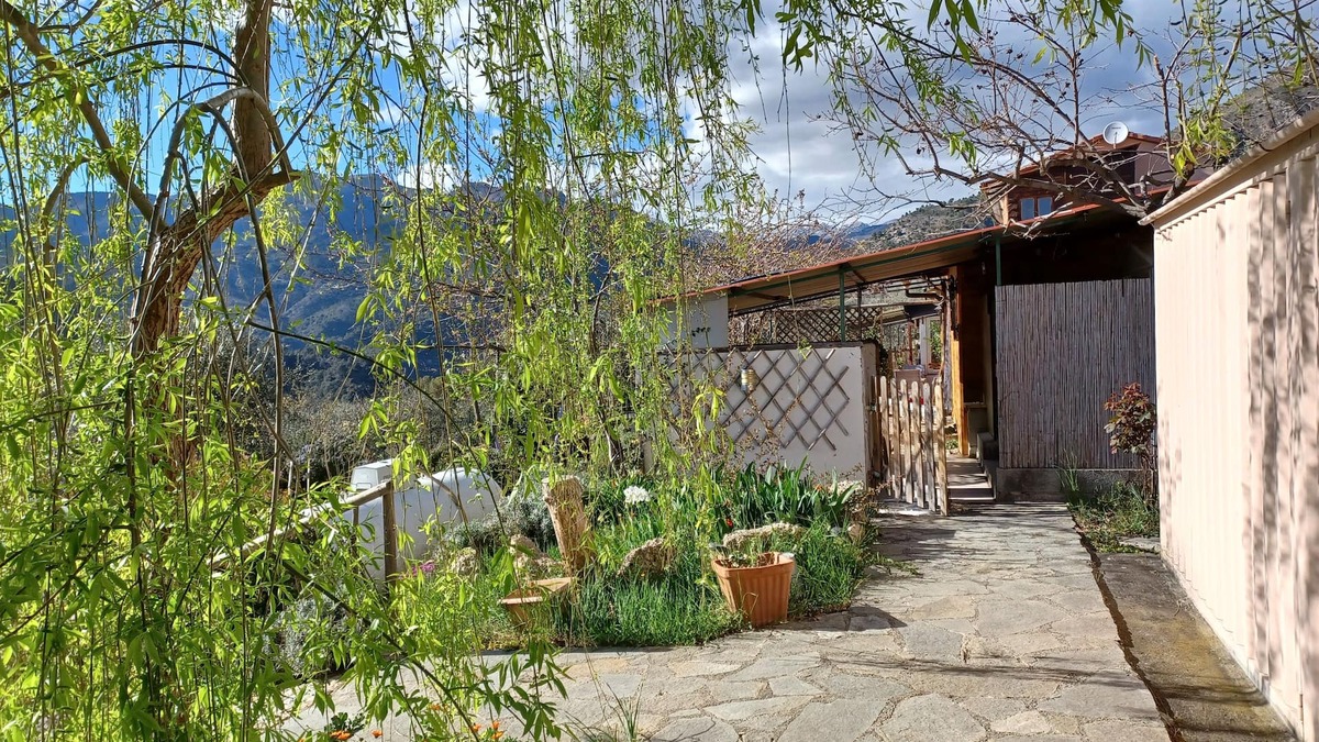 Breil-sur-Roya Ski Chalet | Detached chalet. Mountains, change of scenery, calm and sunshine guaranteed