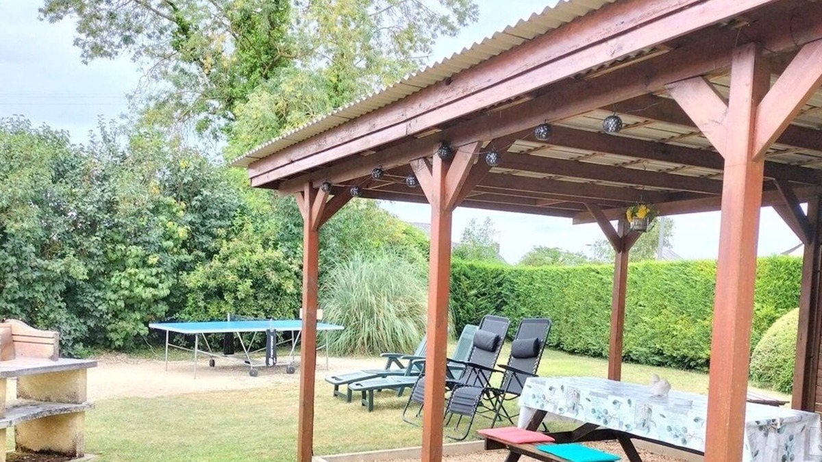 Broc House | Detached chalet Ping-pong, pétanque, barbecue, pergola.