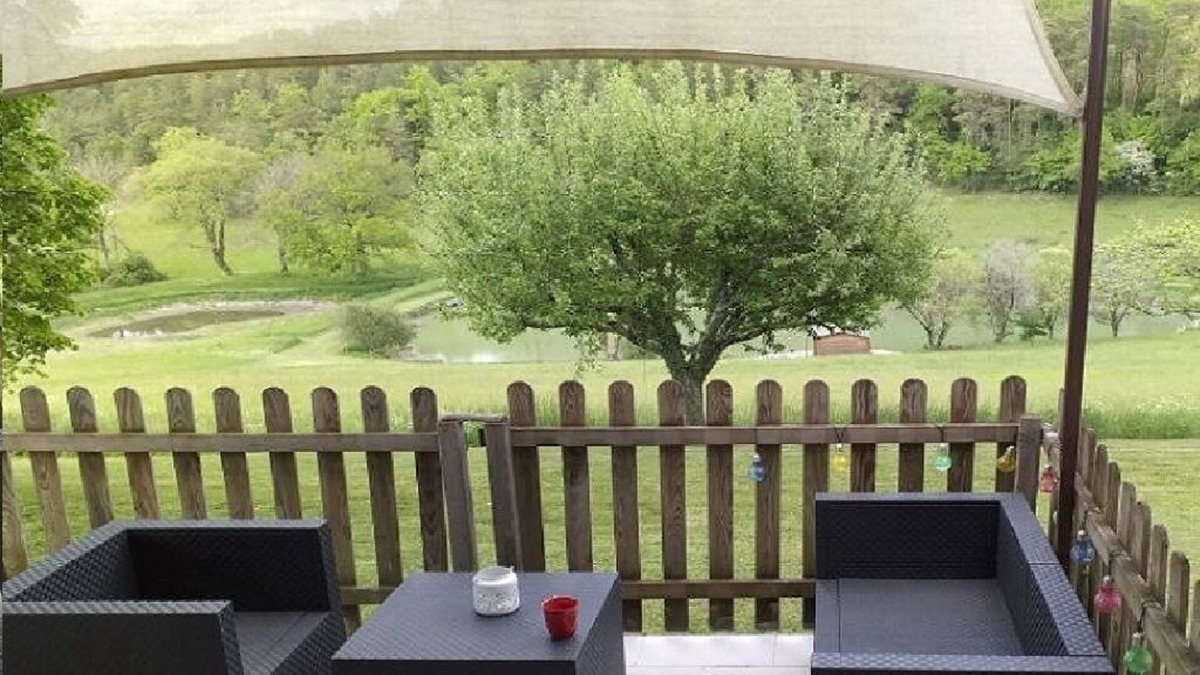 Saint-Victor Cottage | Detached country house with pond in the heart of Perigord Vert