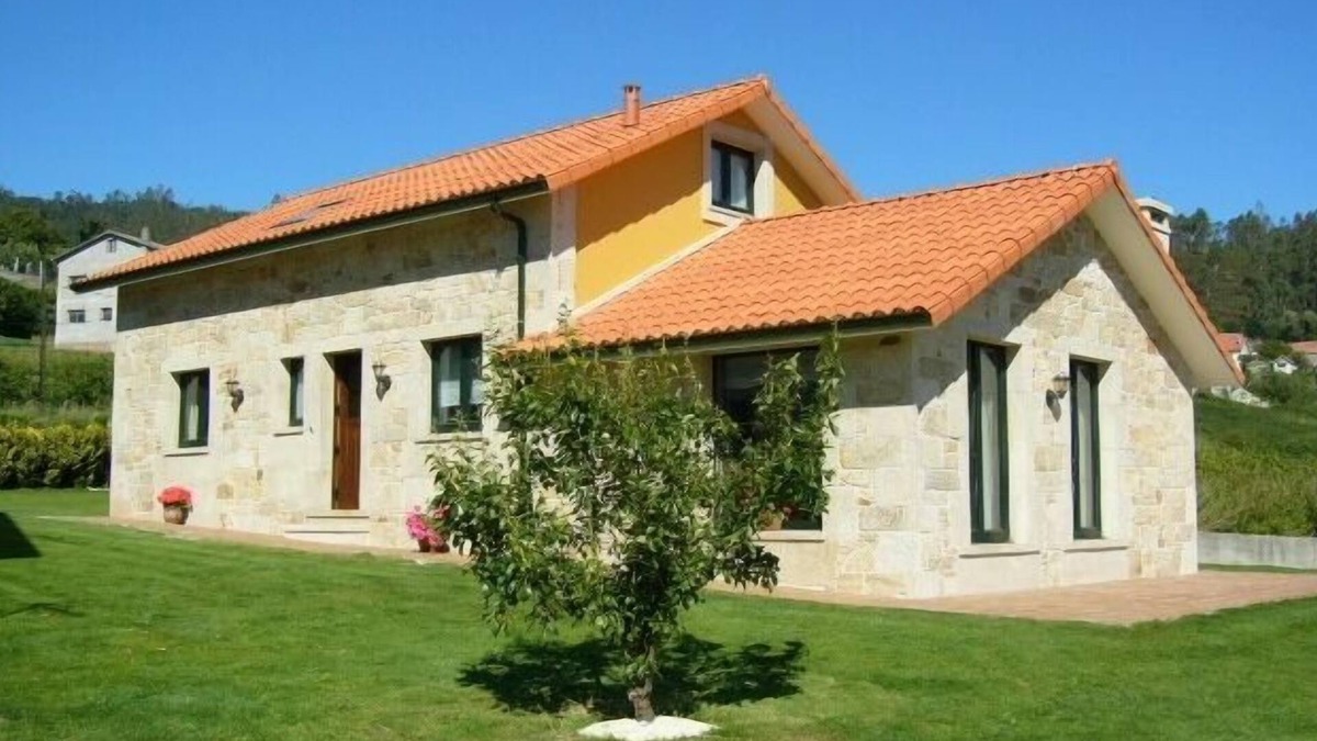 Cabana de Bergantinos Cottage | Detached house for 8 or 10 people. (Cuncheiro Houses)