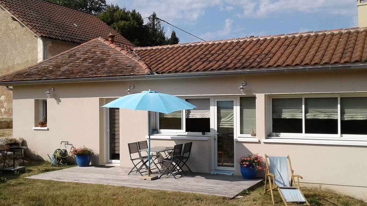 Maurens House | Detached house with access to private fishing pond