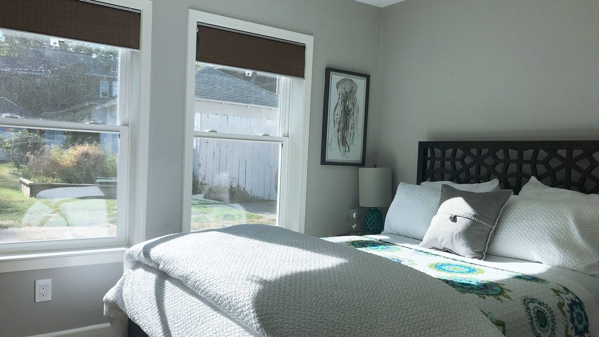 Boulevard Park Cottage | Detached Guest Cottage Backs to Private Park In Midtown Sacramento
