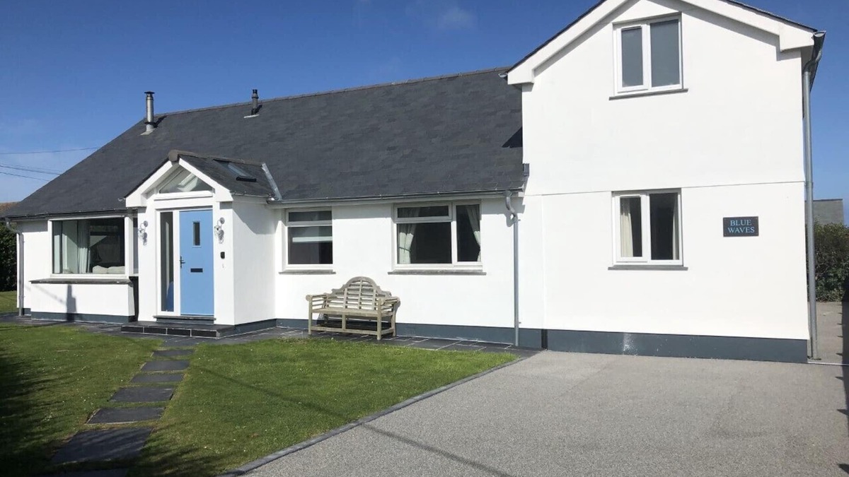 Trevone House | Detached Holiday Bungalow