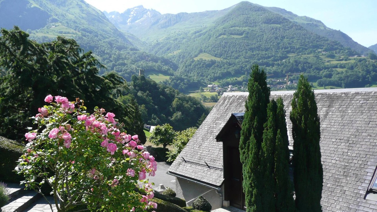 Esquieze-Sere House | Detached house-Dominant view over the valley (seasonal rental)