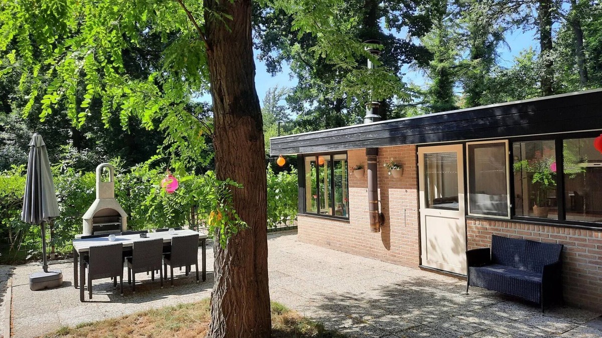 Rekem House | Detached house in Lanaken with large garden