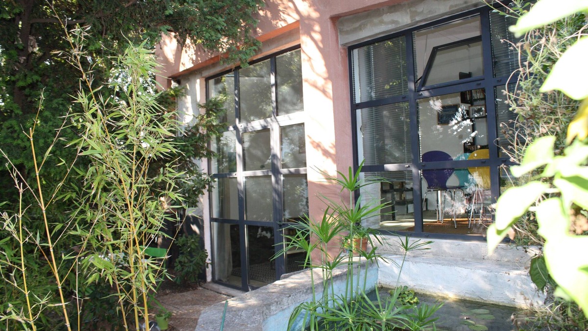 Roucas-Blanc House | Detached house in the garden of a residential area of Marseille