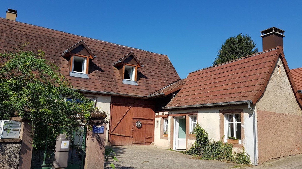 Cosswiller Apartment | Detached outbuilding.