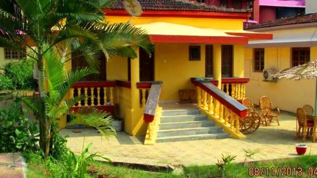 Varca House | Detached, Poolside Bungalow, Only 300 M From The Beach