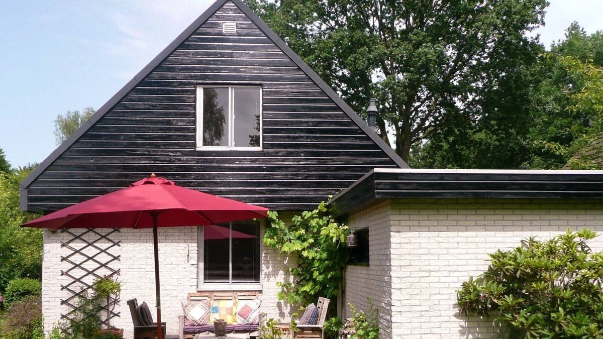 Boijl House | Detached vacation home in Friesland with private garden in very quiet area