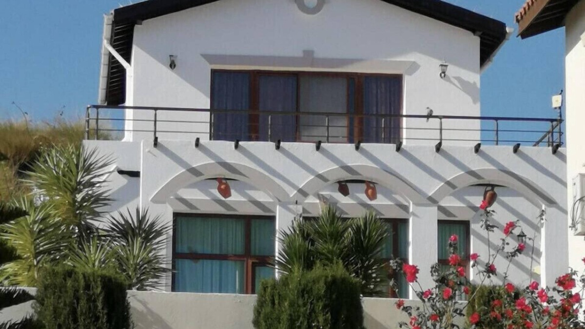 Bahceli Villa | Detached Villa on Complex ~ 4 Pools ~ Gym ~ Tennis ~ Restrnt ~ *Wifi (see notes)