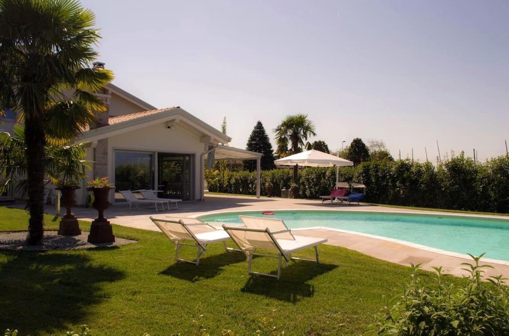 Lugo di Vicenza Villa | Detached Villa with pool in Veneto