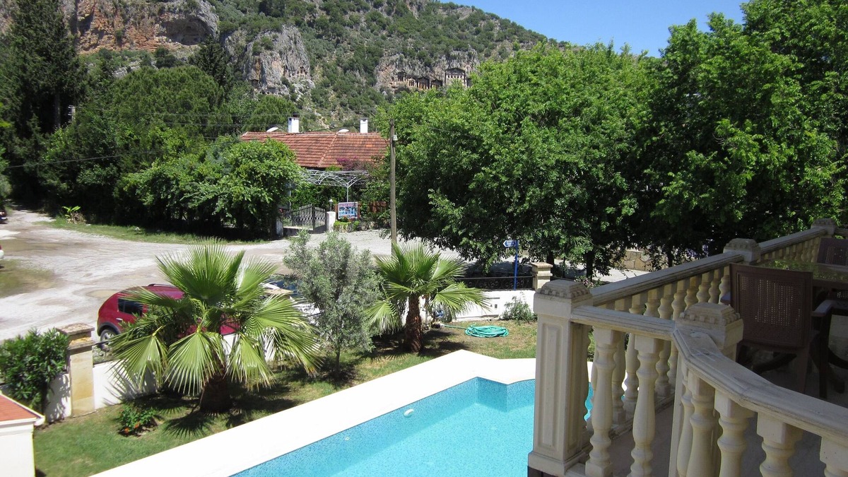 Dalyan City Center Villa | Detached Walled & Gated Villa With WI FI, Private Pool, Separate jacuzzi.