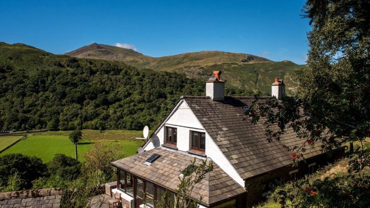 Hartsop House | Detatched, Cosy Cottage With Mountain Views - Parking, Sleeps 8, Pet-friendly