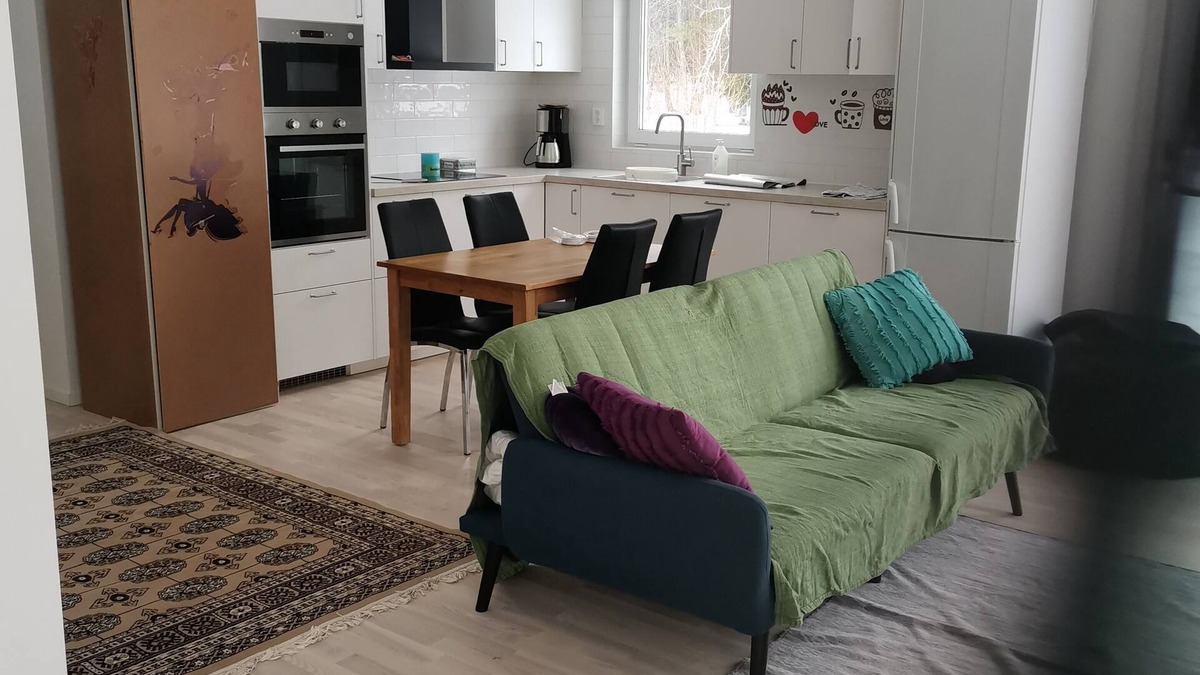 Gavle Villa | Detta Eleganta Boende är Perfekt för Gruppresor. med 4 Säng