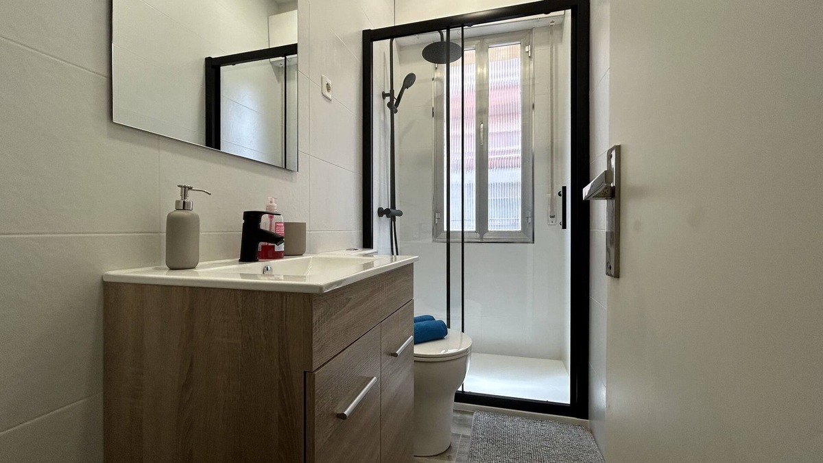 Deustuko San Pedro-Erribera Apartment | Deusto Apartment