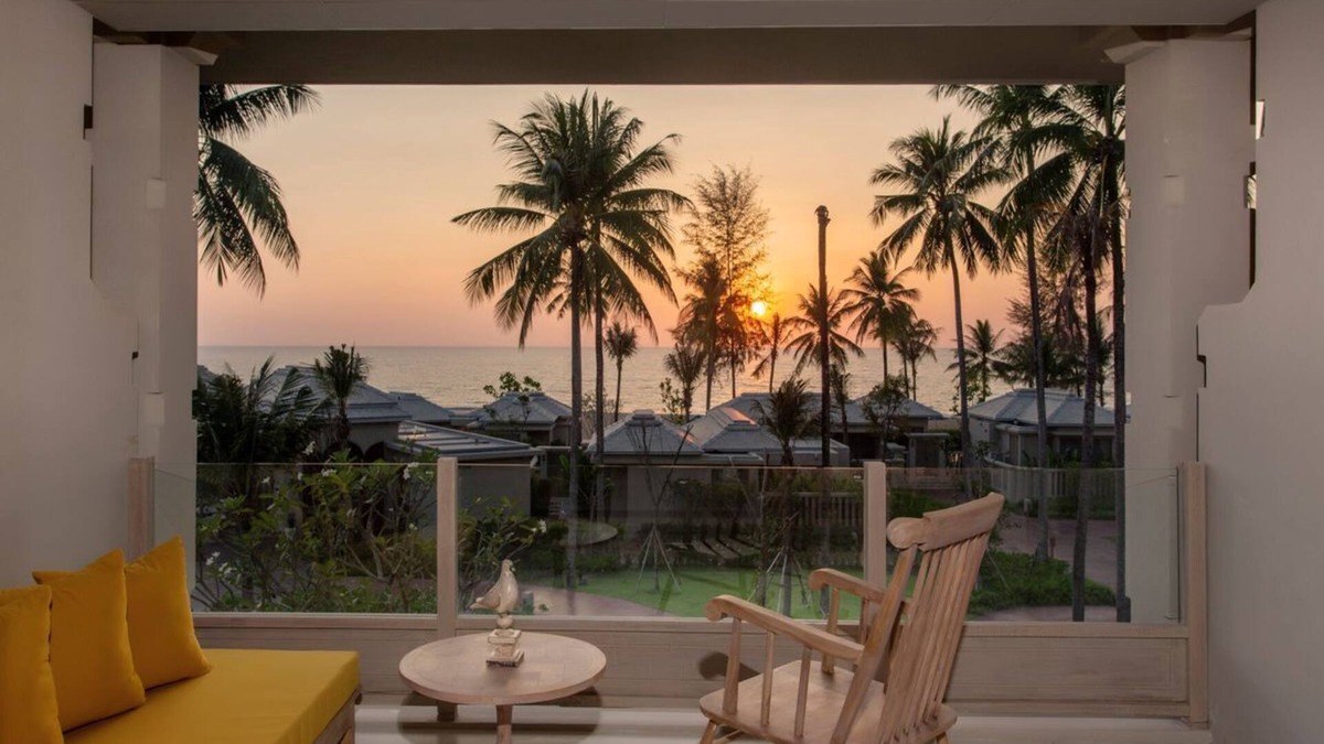 Khuk Khak Beach Resort | Devasom Suite - One Bedroom Resort, Sleeps 3