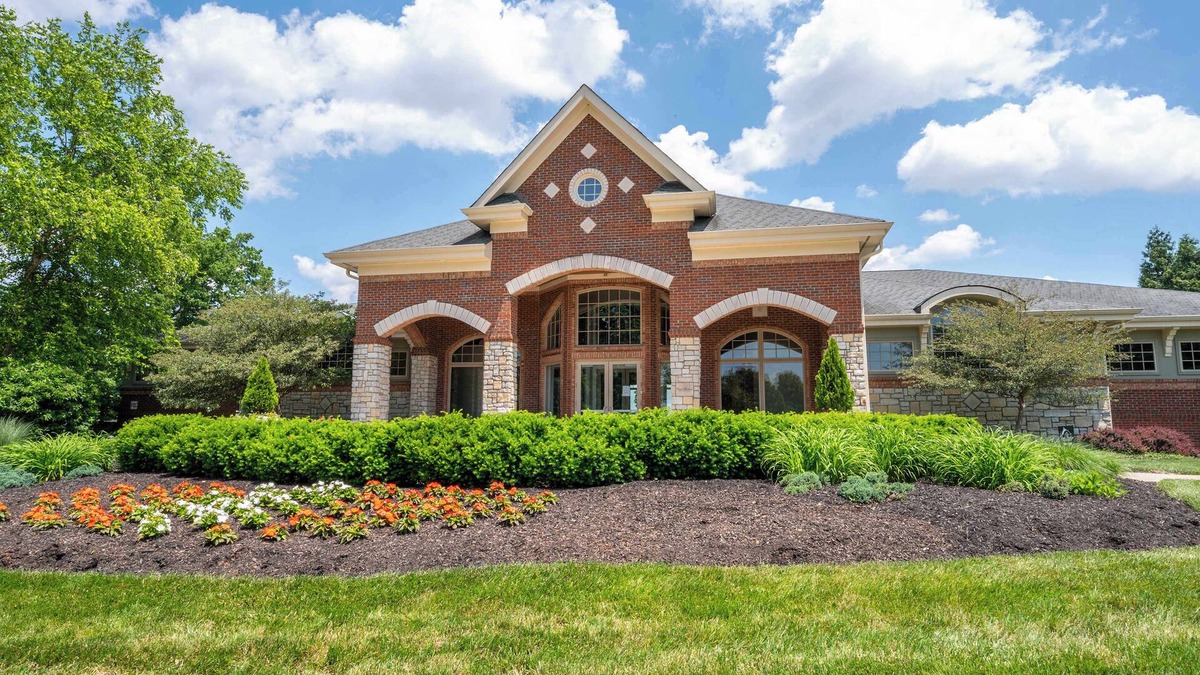 Park Hills Condo | Devou Park Cottage 1