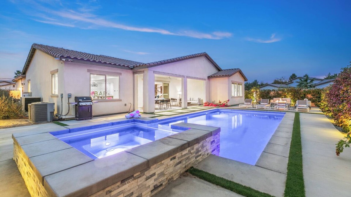 Carmela House | Dezert Joy by VARE | Pool+Spa, BBQ, Fire Pit, Pool Table!