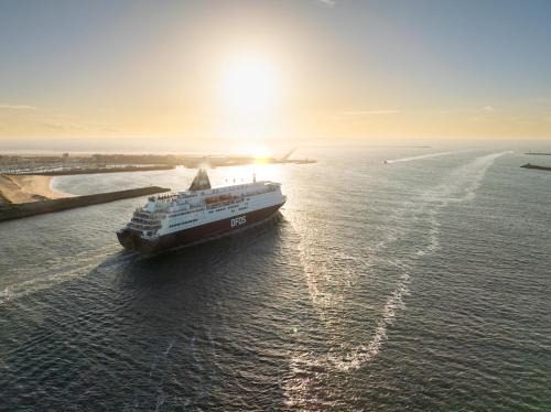 North Shields Boat Rental | DFDS Mini Cruise "Newcastle - Amsterdam - Newcastle"