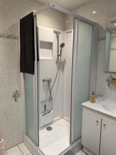 Eton Apartment | DG home