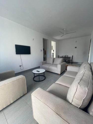 Mombasa Apartment | Dhamma Home
