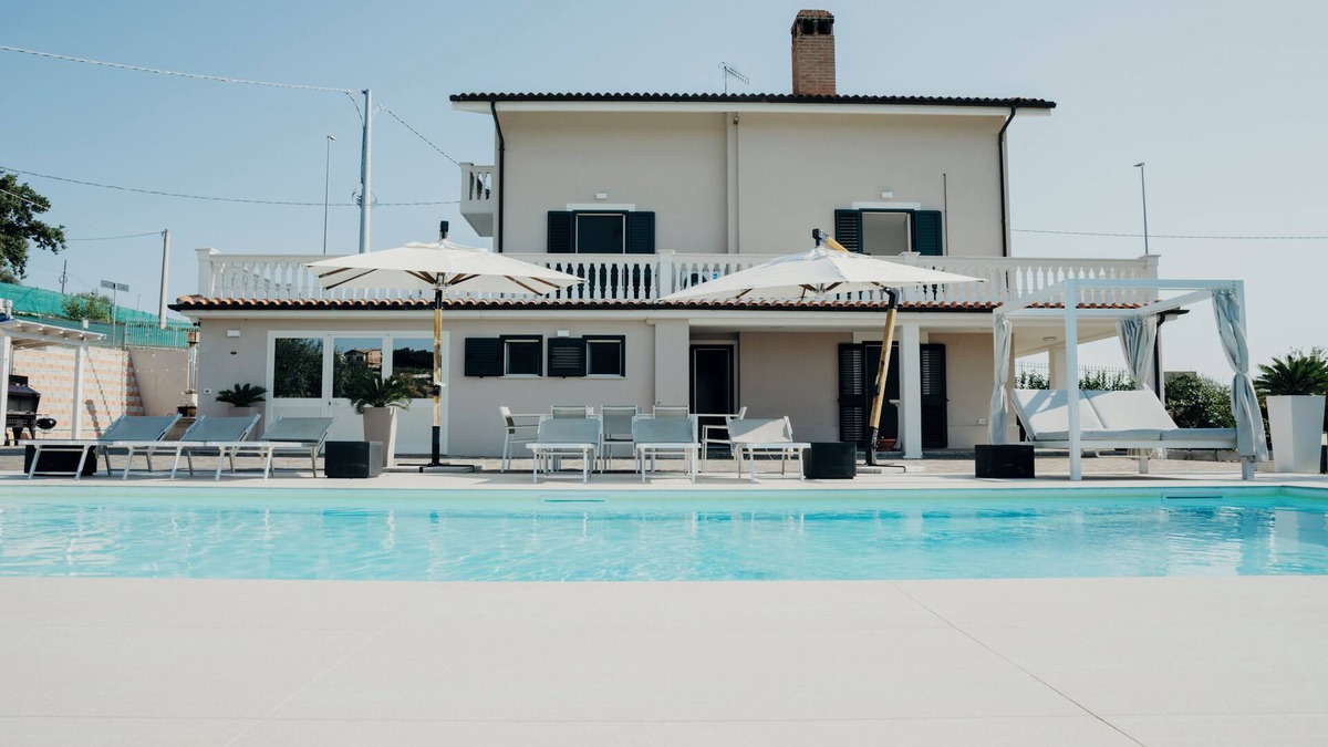 Collecorvino Villa | Di Luzio Holiday House