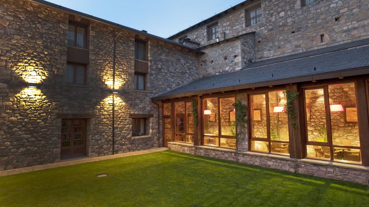 Castejon de Sos Hotel | Diamo