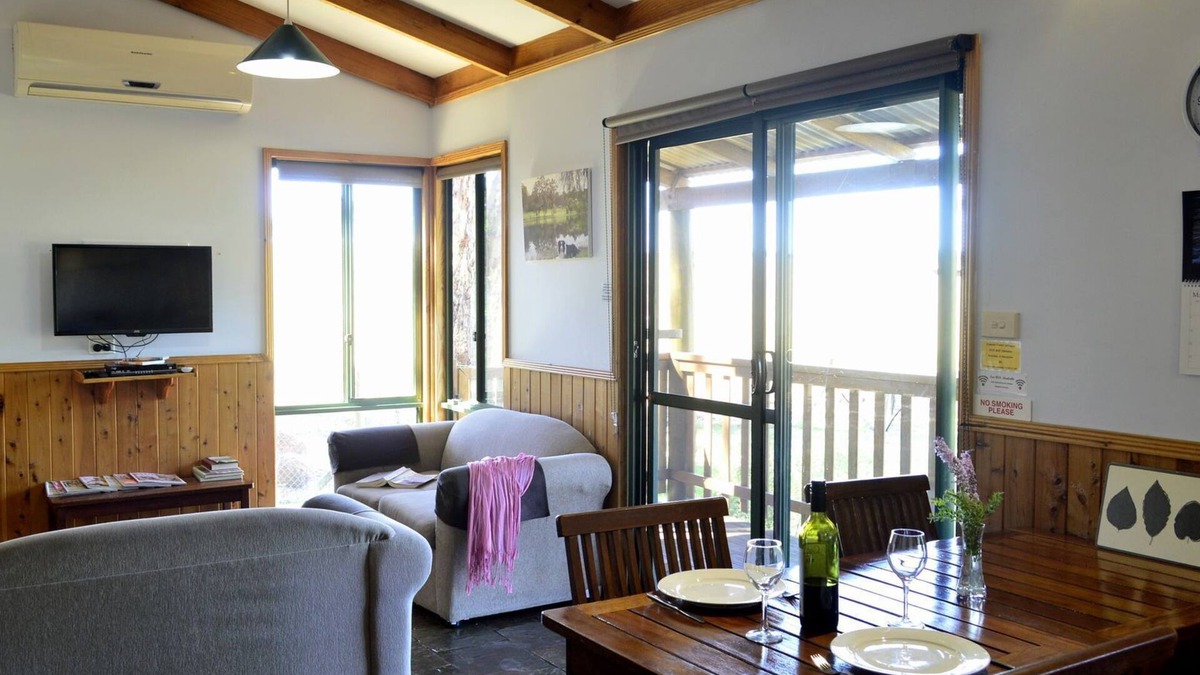 Middlesex Cottage | Diamond Forest Farm Stay