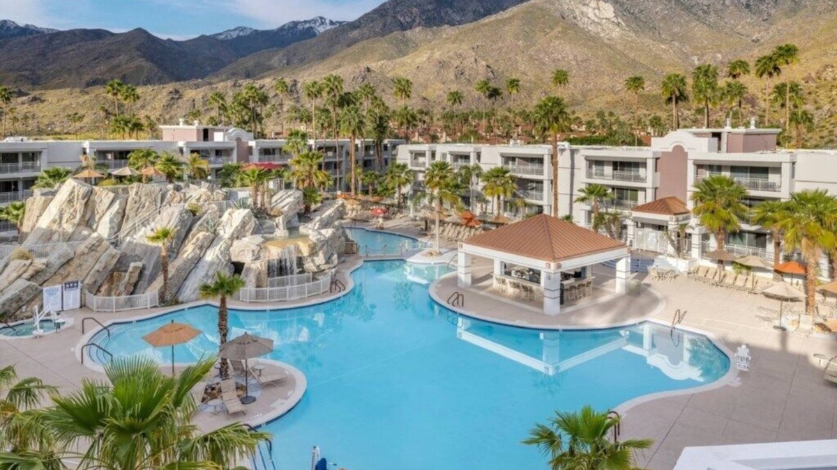 Canyon Corridor Villa | Diamond Resorts Palm Canyon Resort - Studio Junior Villa