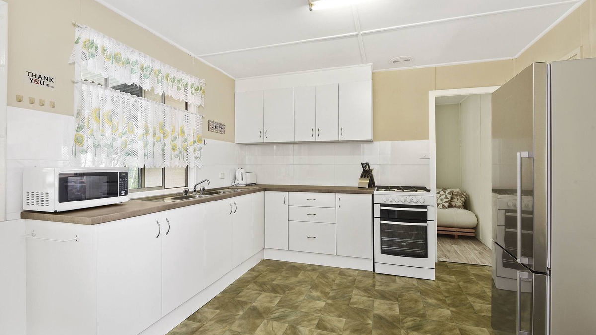 Dunbogan House | Diamond Waters Caravan Park