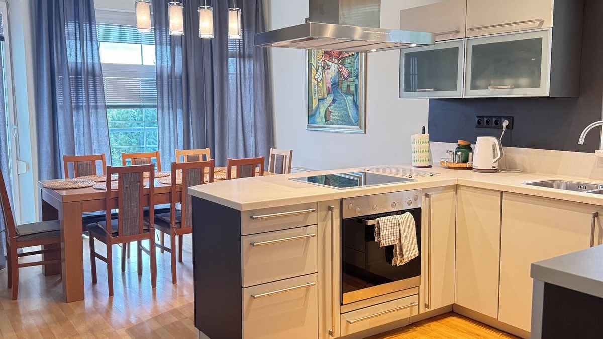 Slivenec Villa | DiamondVilla, 4 bedroom Apartment, garden & spa