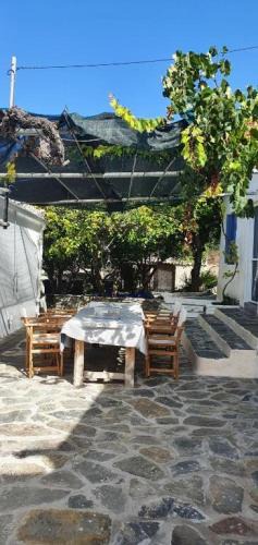 Karavas House | Diamoni Afroditi two houses for max 6 persons