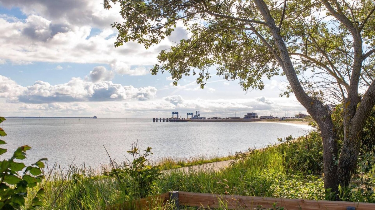 Wittduen Apartment | Die Wohnung Martha Wurde 2020 Komplett Renoviert und neu Eingerichtet . Sie Haben Einen Wunderschönen Blick in den Gepflegten Garten und auf das Wattenmeer