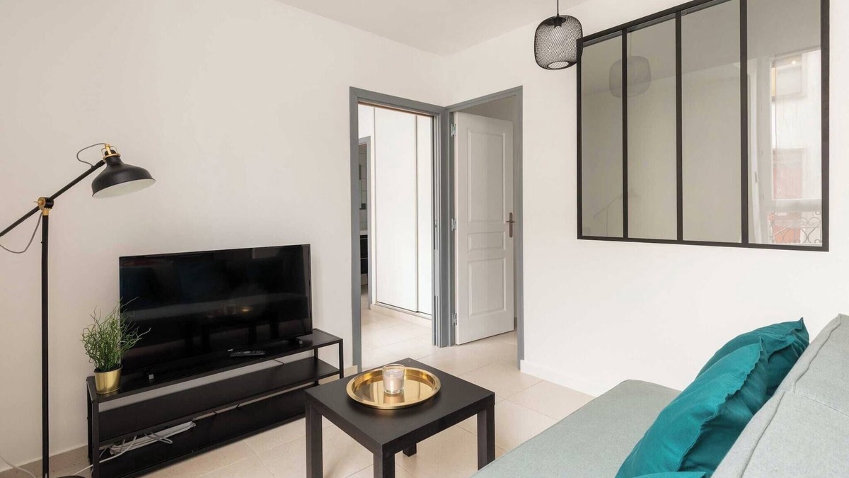 Charpennes - Charmettes Apartment | DIFY Berlioz - Charpennes